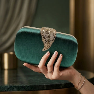Verde Leaf Clutch