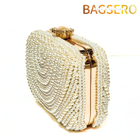 Serene Elegance Clutch