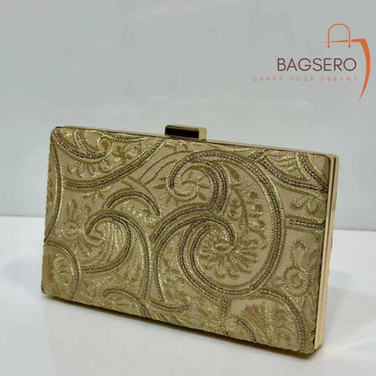 EMARUS Embroidery Clutch Clutch Bagsero Gold 