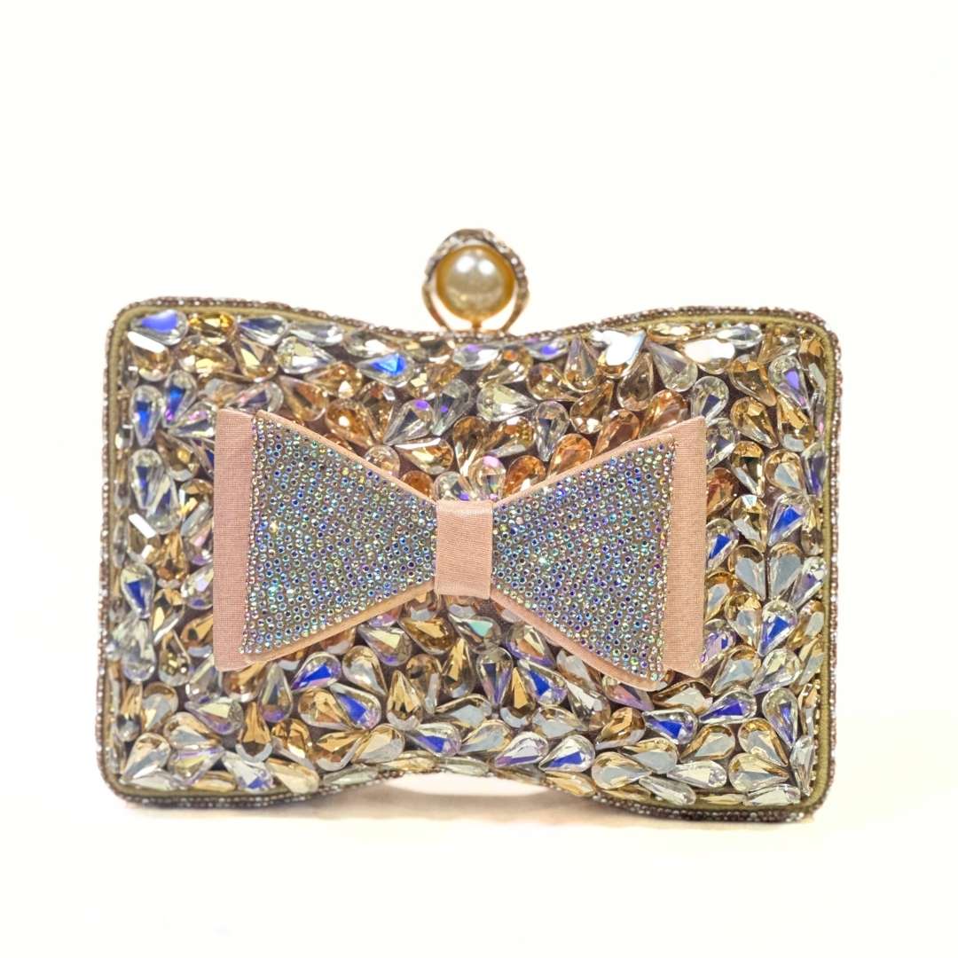 Bow & Shine Clutch
